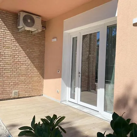 Апартаменты Pinetina *